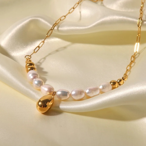 ◾️18K Gold Plated Natural Pearl Gold Bean Pendant Necklace - Picture 2 of 10